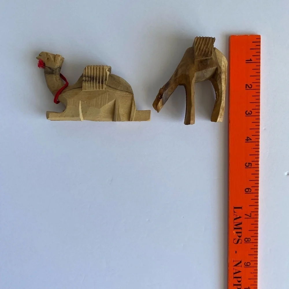 Set Of 2 Wooden Carved Camels With Drinking Bowl Small‎ Miniatures Nativity